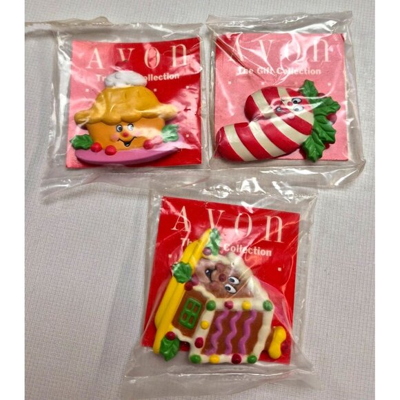 Vintage Avon Christmas Magnets Candy Cane Gingerbread House - Picture 1 of 6